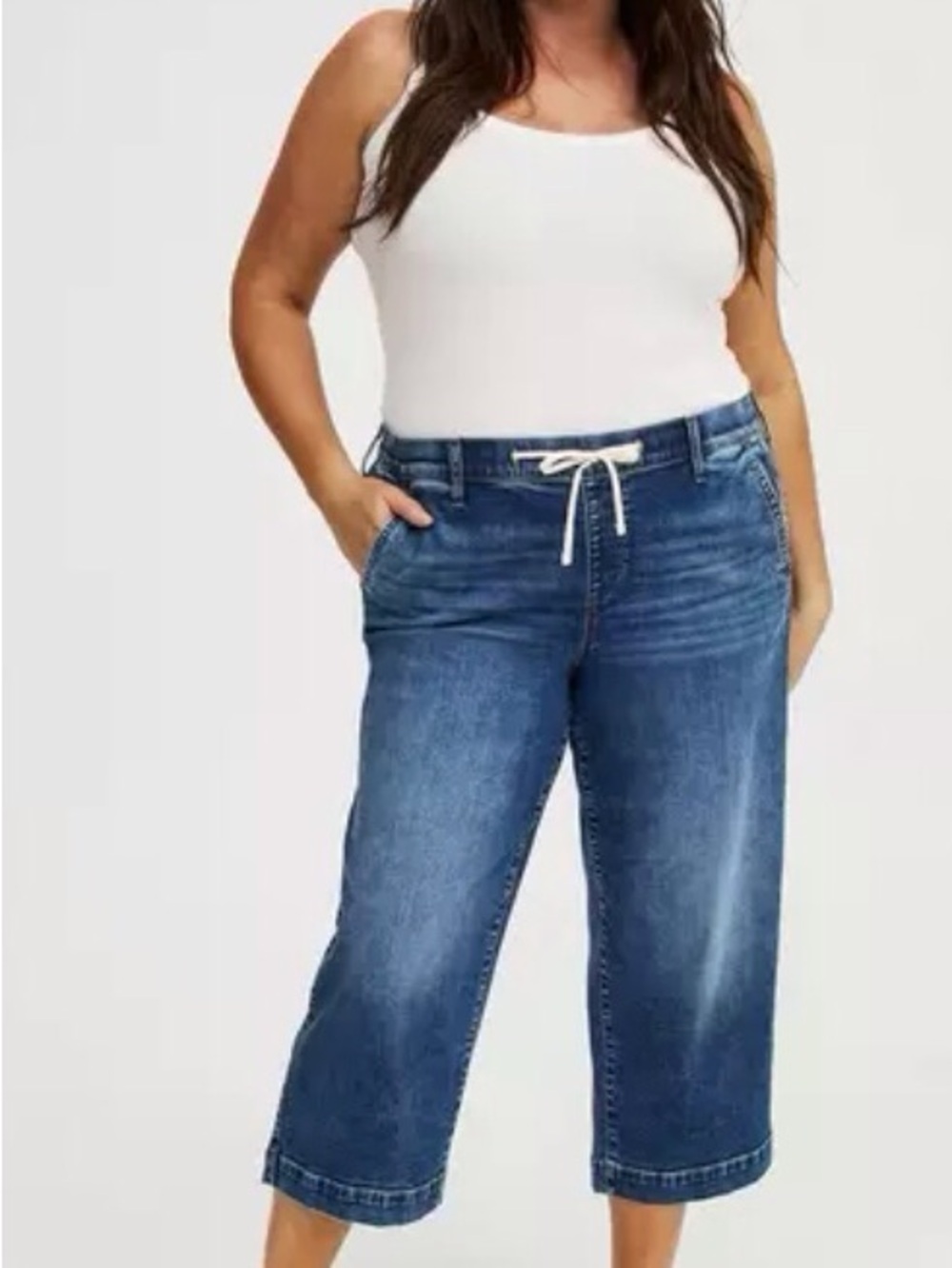 torrid Crop Weekend Mid-Rise Wide-Leg Jean